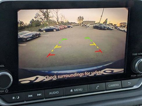 Used 2023 Nissan Rogue SV image 13