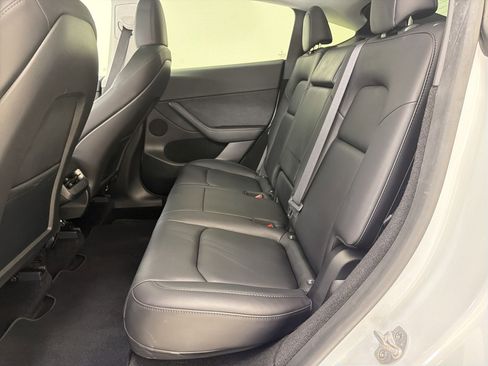 Used 2024 Tesla Model Y 2WD image 14