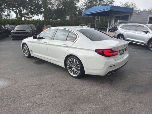 Used 2023 BMW 530i xDrive w/ Convenience Package AWD/4WD image 3