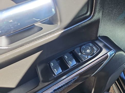 Used 2019 Chevrolet Silverado 1500 RST w/ True North Edition AWD/4WD image 11