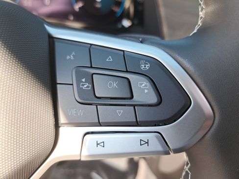 New 2026 Volkswagen Atlas SE image 19