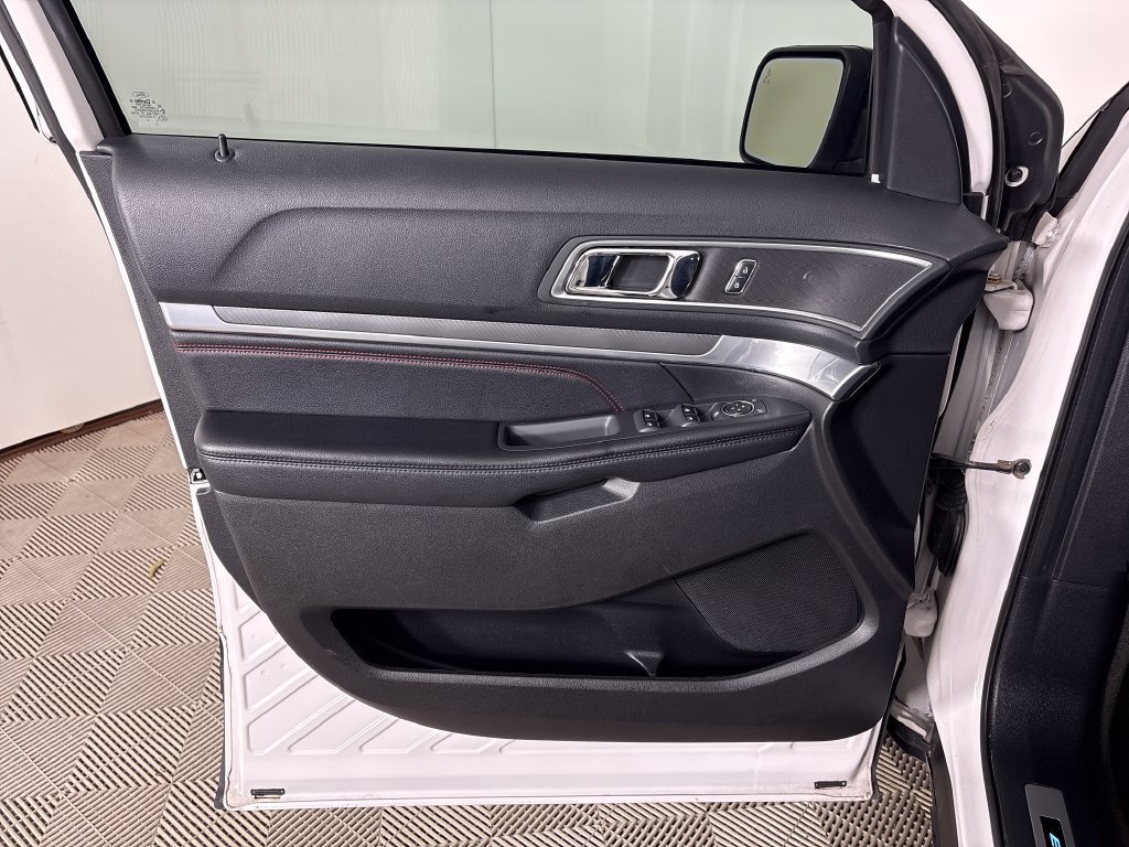 Used 2017 Ford Explorer Sport AWD/4WD image 16