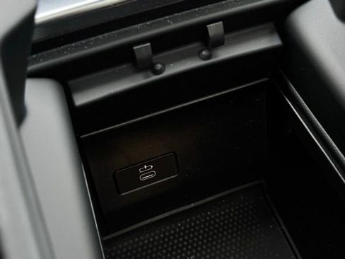 Used 2026 BMW X7 xDrive40i w/ M Sport Package image 38