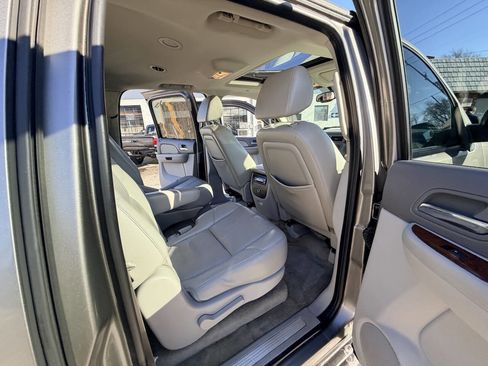Used 2007 Chevrolet Suburban LT w/ LT Preferred Equipment Group image 55