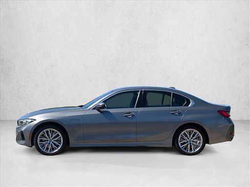 Used 2024 BMW 330e RWD image 8