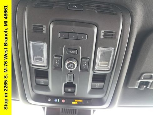 Used 2024 GMC Yukon XL Denali Ultimate w/ LPO, Floor Liner Package AWD/4WD image 47