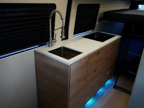 Used 2023 Mercedes-Benz Sprinter 2500 image 34