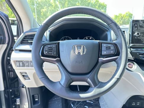 New 2026 Honda Odyssey EX-L image 17