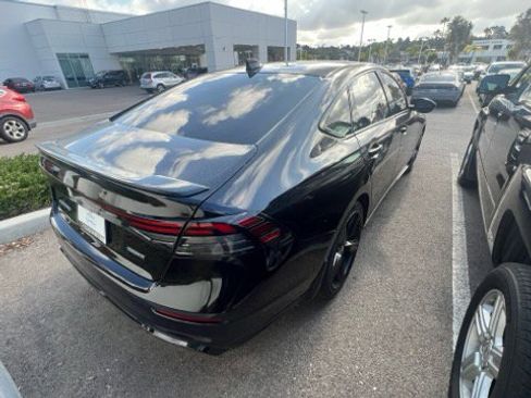 Used 2023 Honda Accord Sport image 7