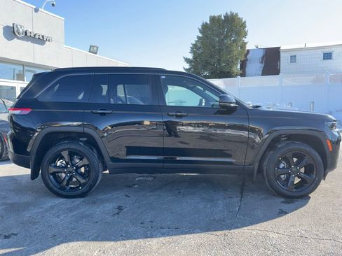 New 2026 Jeep Grand Cherokee Limited w/ Limited Altitude Package image 7