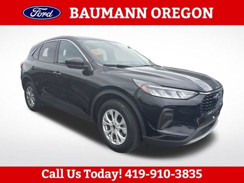 Used 2023 Ford Escape Active w/ Tech Pack #2 AWD/4WD image 1