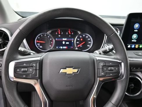 Used 2025 Chevrolet Blazer LT FWD image 20