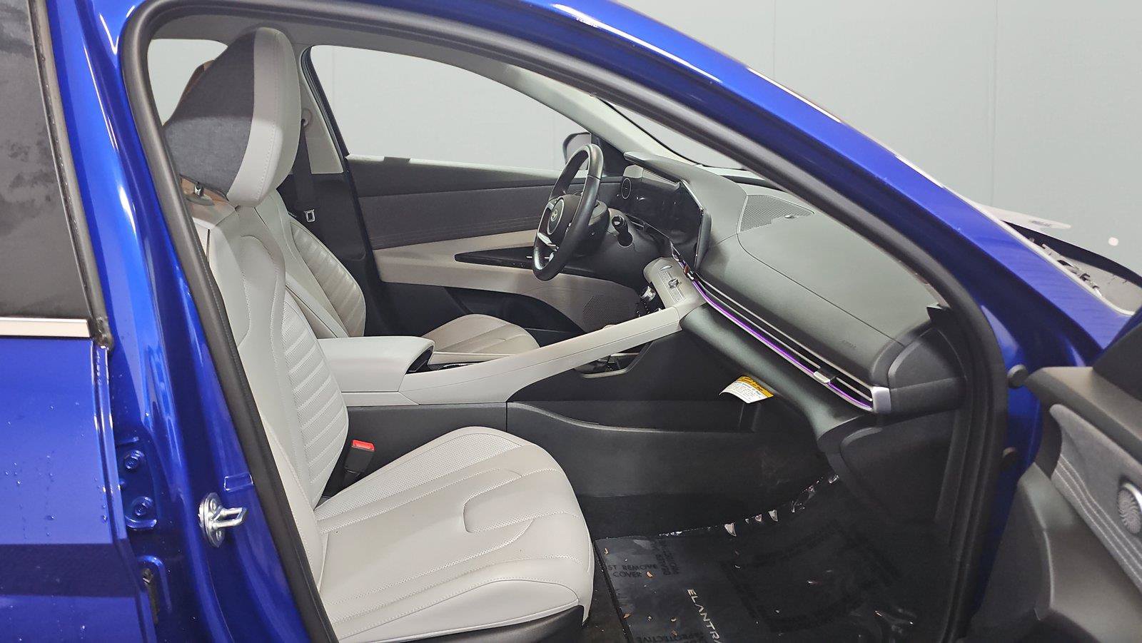 Used 2024 Hyundai Elantra Limited FWD image 14