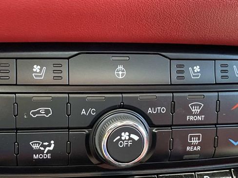 Used 2022 Dodge Durango R/T image 32