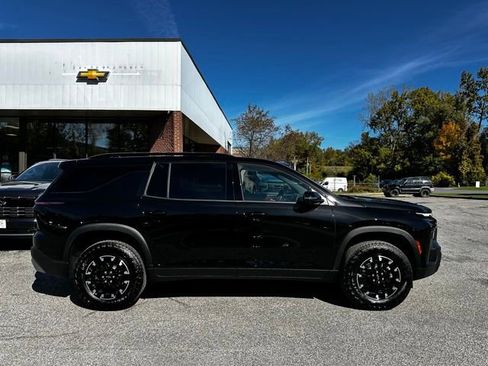 New 2026 Chevrolet Traverse Z71 w/ Driver Confidence Package image 2