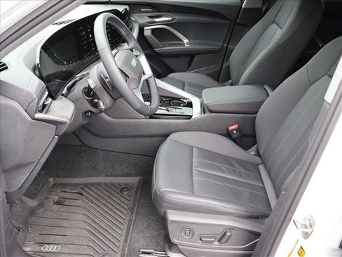 Certified 2025 Audi Q5 Premium AWD/4WD image 23