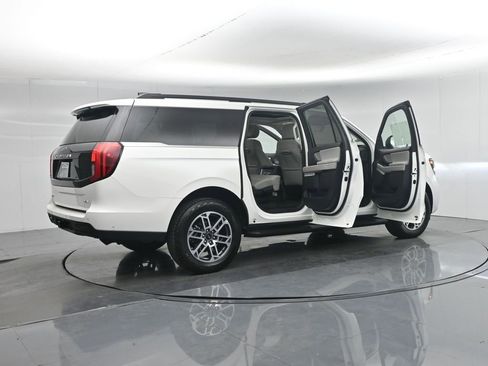 Used 2025 Ford Expedition Max Active image 33