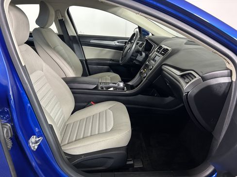 Used 2018 Ford Fusion S FWD image 26