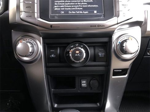 Used 2016 Toyota 4Runner SR5 Premium image 18