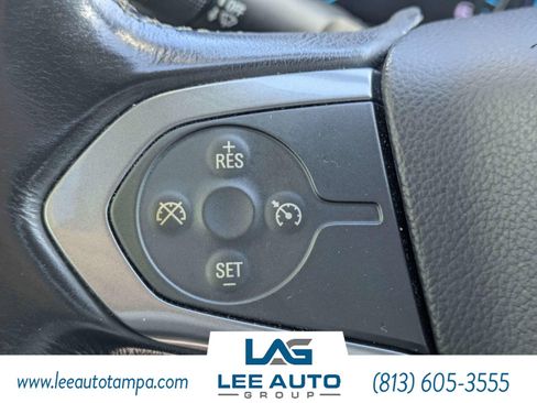 Used 2018 Chevrolet Silverado 1500 LT w/ LT Eassist Package AWD/4WD image 23