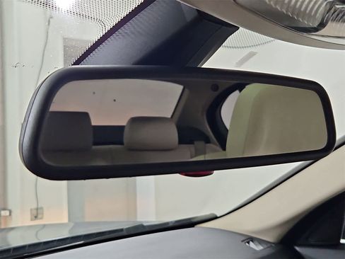 Used 2011 BMW 528i Sedan image 31