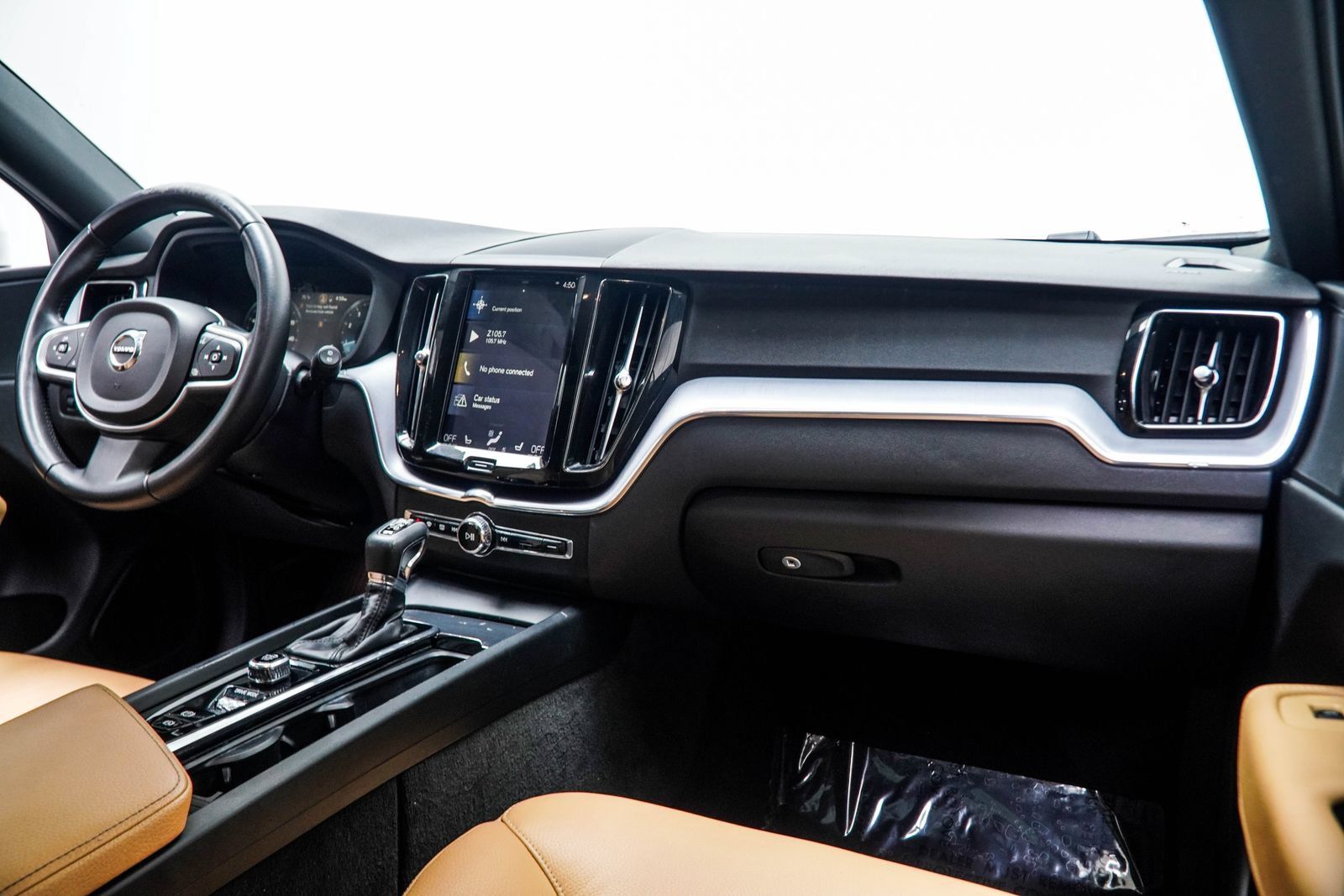 Used 2020 Volvo XC60 T5 Momentum w/ Protection Package Premier AWD/4WD image 20