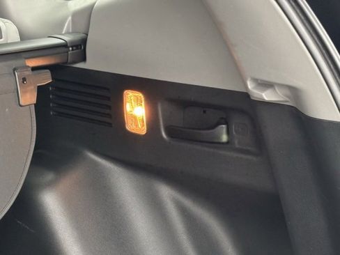 Used 2020 Honda CR-V EX-L image 10