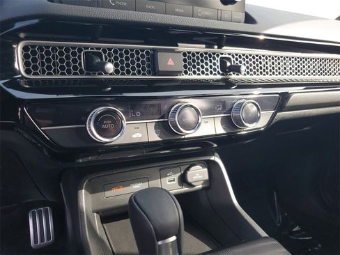 Certified 2024 Honda Civic Sport image 26