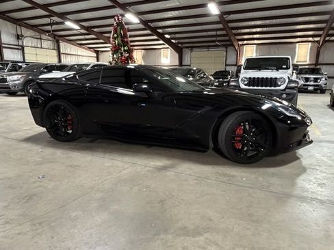 Used 2019 Chevrolet Corvette Stingray Coupe w/ 1LT image 5