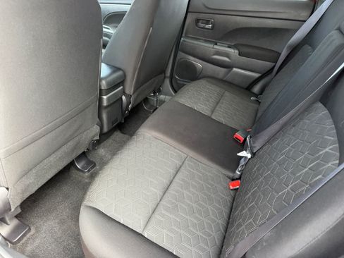 Used 2025 Mitsubishi Outlander Sport ES AWD/4WD image 27