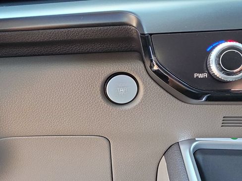 New 2027 Kia Carnival LX FWD image 27