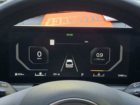 Used 2025 Kia K5 EX image 16