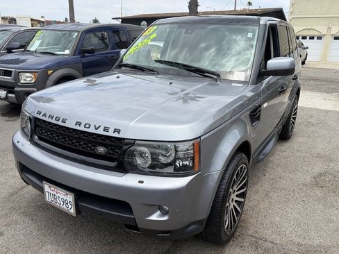 Used 2013 Land Rover Range Rover Sport HSE AWD/4WD image 2