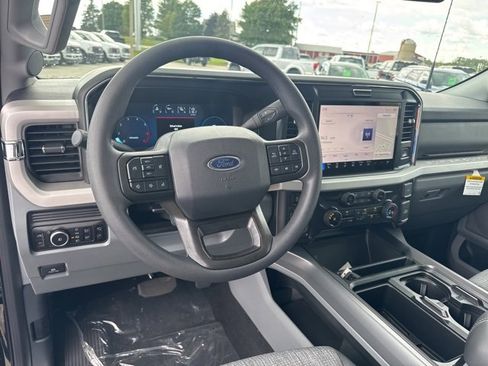 New 2026 Ford F250 XLT w/ XLT Premium Package image 30