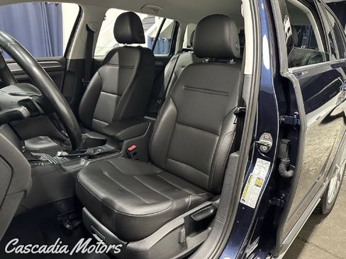 Used 2017 Volkswagen Golf Alltrack AWD/4WD image 7