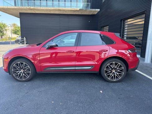 Certified 2024 Porsche Macan Turbo AWD/4WD image 2