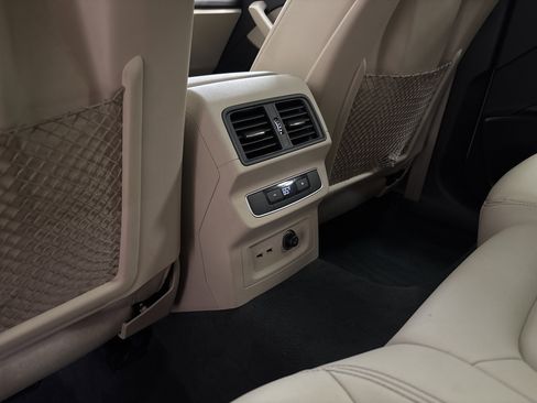 Used 2022 Audi Q5 2.0T Premium Plus image 30