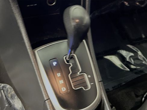 Used 2012 Hyundai Accent GS image 23