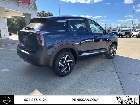 New 2026 Nissan Kicks SV w/ SV Premium Package image 4