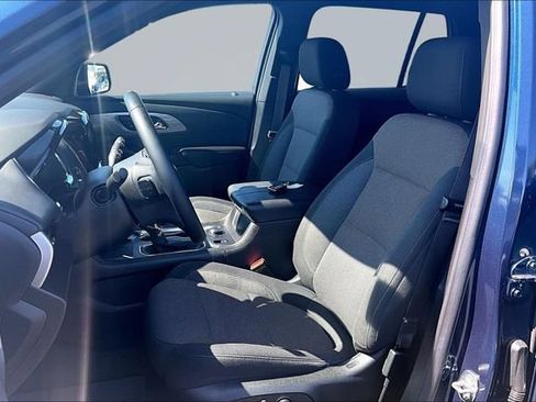 Used 2023 Chevrolet Traverse LT AWD/4WD image 24