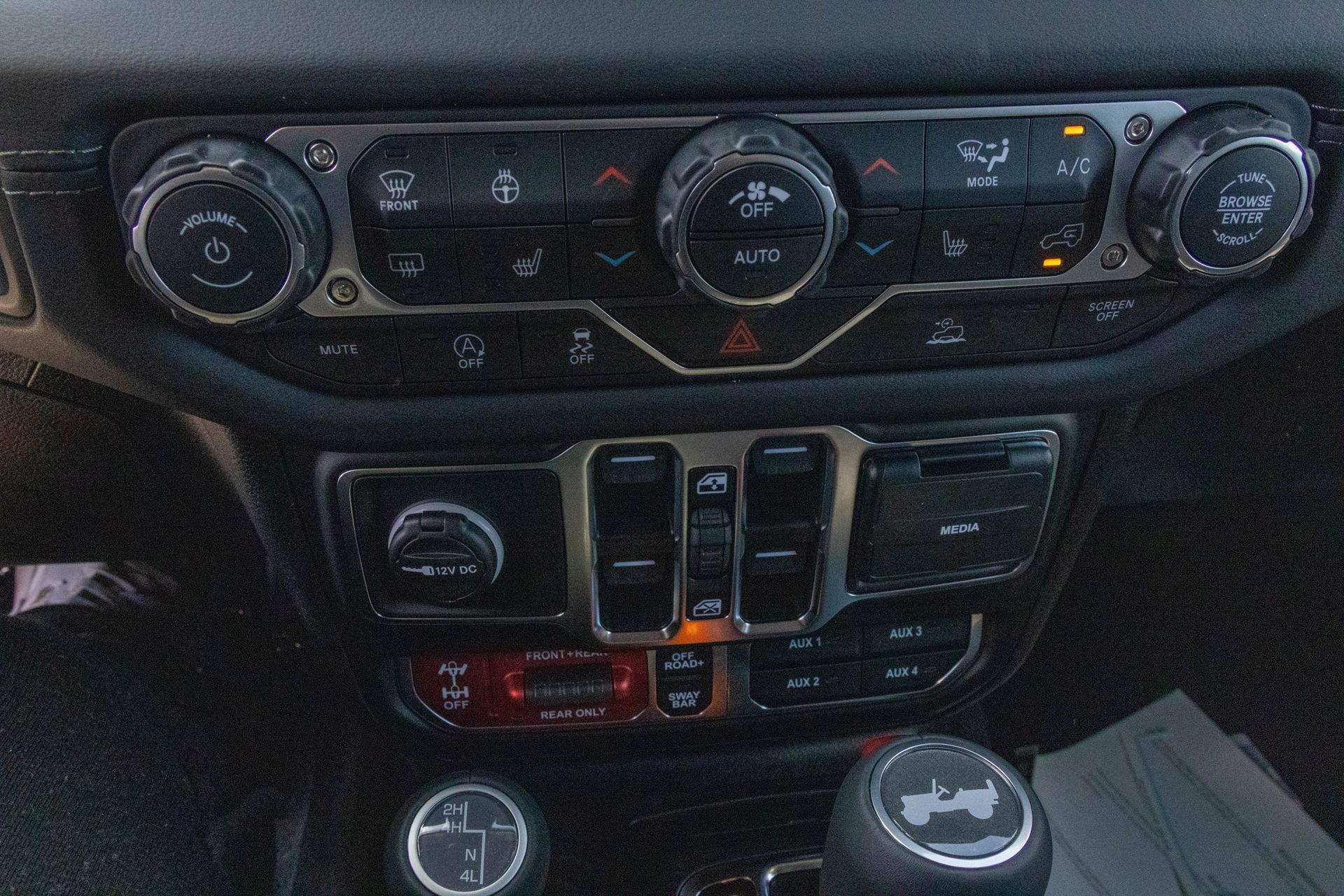 New 2027 Jeep Wrangler Unlimited Rubicon AWD/4WD image 23