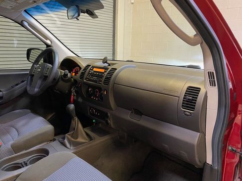 Used 2005 Nissan Xterra Off-Road image 39
