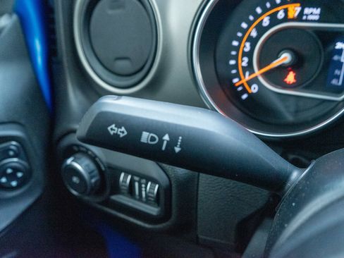 Used 2022 Jeep Wrangler Unlimited Sport image 26