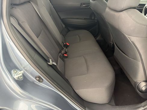 Used 2025 Toyota Corolla Cross LE FWD image 29