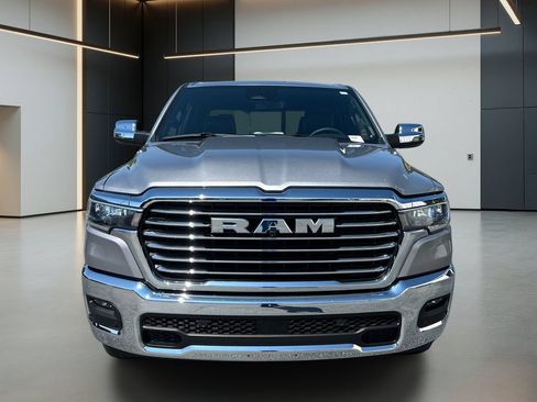 Used 2025 RAM 1500 Laramie AWD/4WD image 9