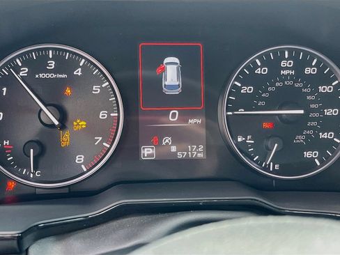 Used 2025 Subaru Outback Premium AWD/4WD image 12