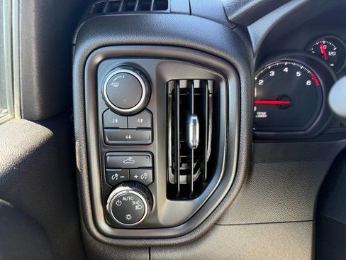 Used 2022 Chevrolet Silverado 2500 W/T w/ WT Fleet Convenience Package AWD/4WD image 21