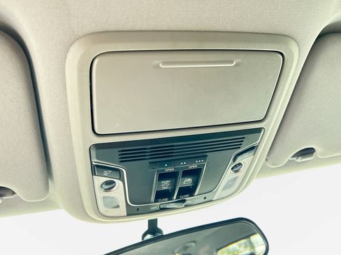 Used 2019 Honda Ridgeline RTL image 17