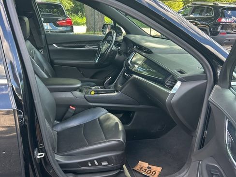 Used 2020 Cadillac XT6 Premium Luxury AWD/4WD image 11