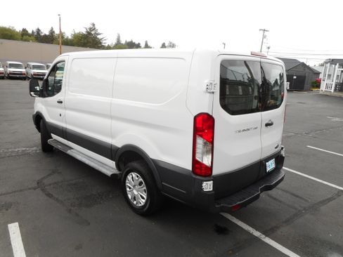Used 2016 Ford Transit 250 130 Low Roof w/ Exterior Upgrade Package RWD image 10